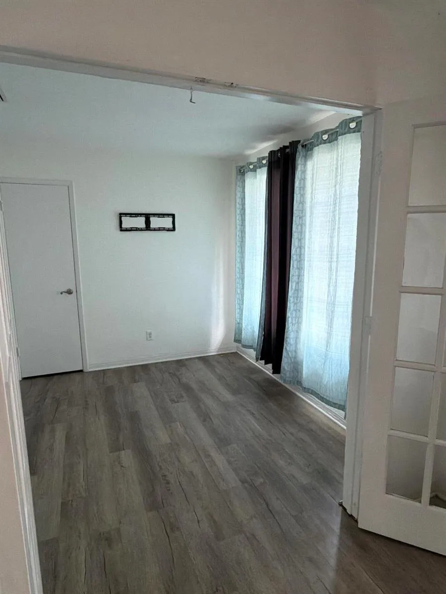 24 SW 12th Street Dania Beach, FL 33004