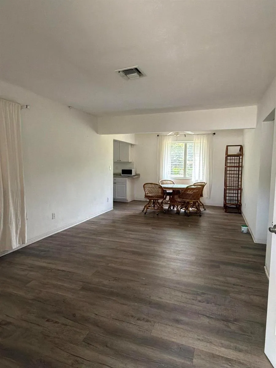 24 SW 12th Street Dania Beach, FL 33004