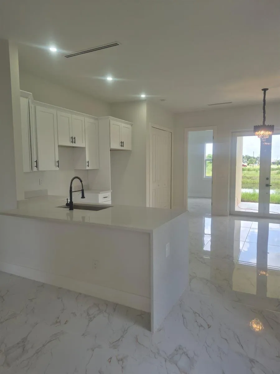 546 Pachman Circle Lehigh Acres, FL 33974