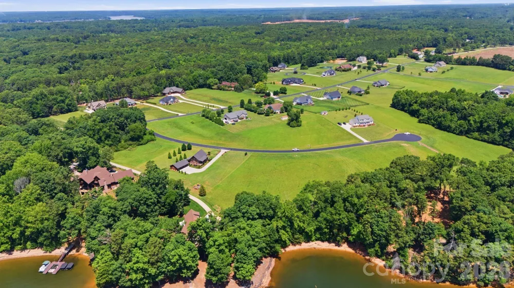 206 Kendricks Cove Lexington, NC 27292