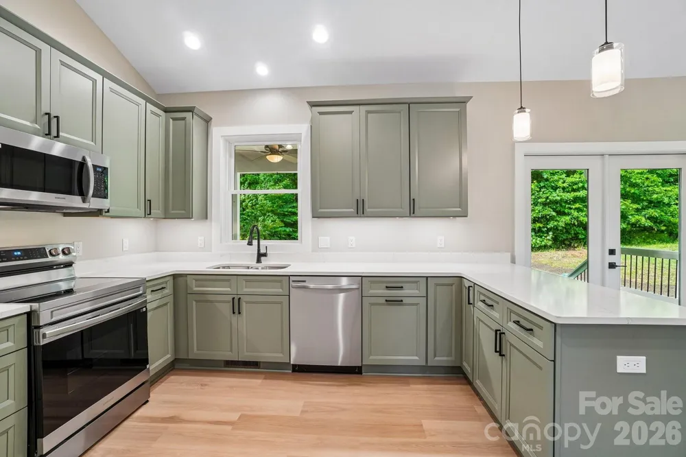 268 Appalachian Retreat Spruce Pine, NC 28777