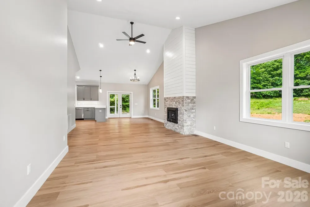 268 Appalachian Retreat Spruce Pine, NC 28777