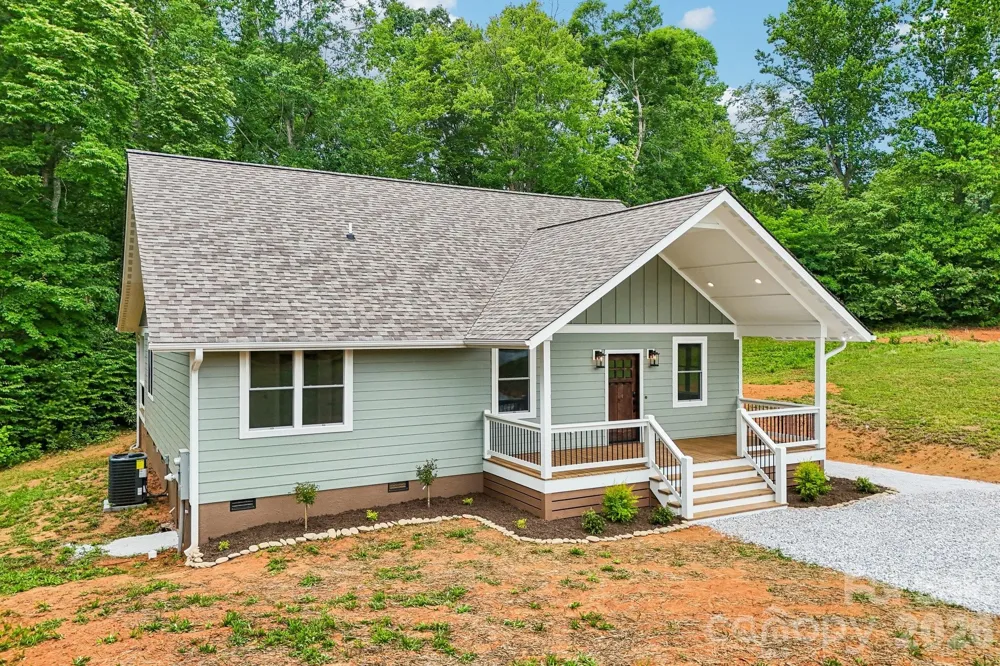 268 Appalachian Retreat Spruce Pine, NC 28777