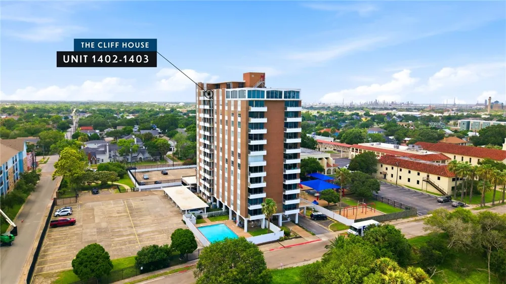 715 S Upper Broadway Street #1402-1403 Corpus Christi, TX 78401
