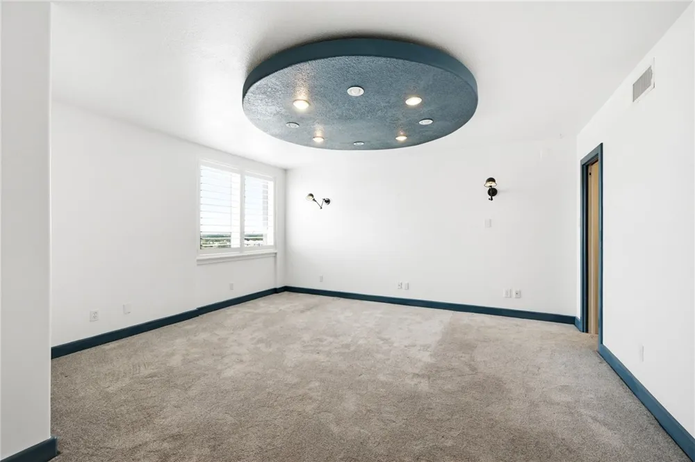 715 S Upper Broadway Street #1402-1403 Corpus Christi, TX 78401