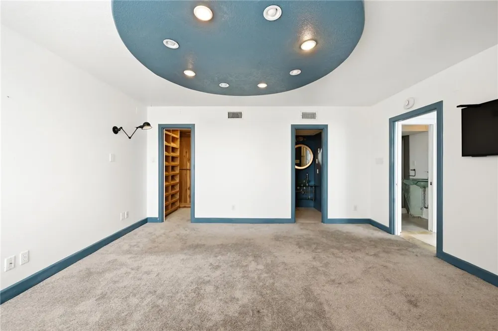 715 S Upper Broadway Street #1402-1403 Corpus Christi, TX 78401