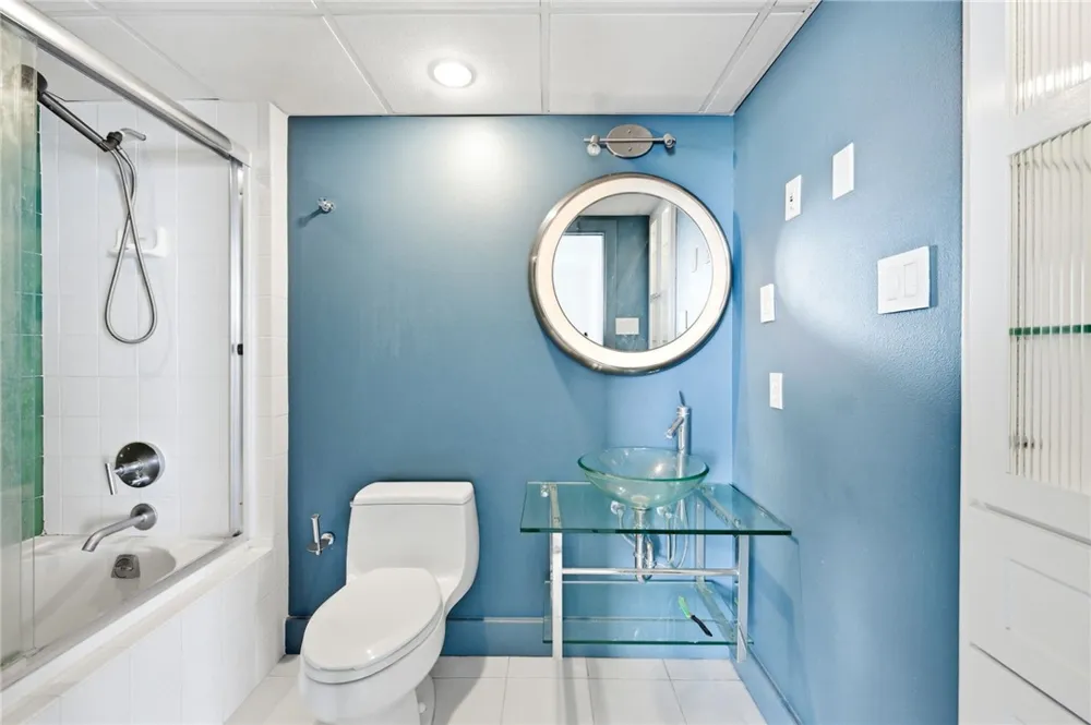 715 S Upper Broadway Street #1402-1403 Corpus Christi, TX 78401