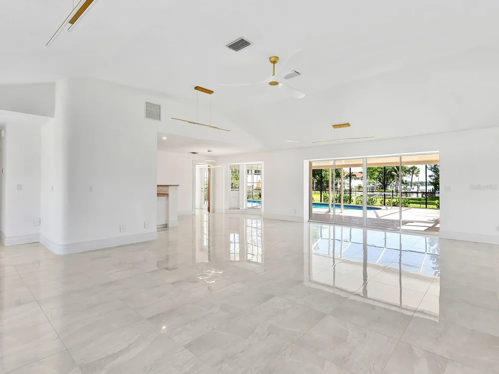 396 BAYSHORE DRIVE Venice, FL 34285