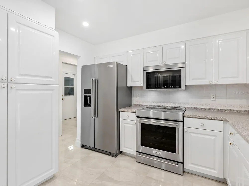 396 BAYSHORE DRIVE Venice, FL 34285