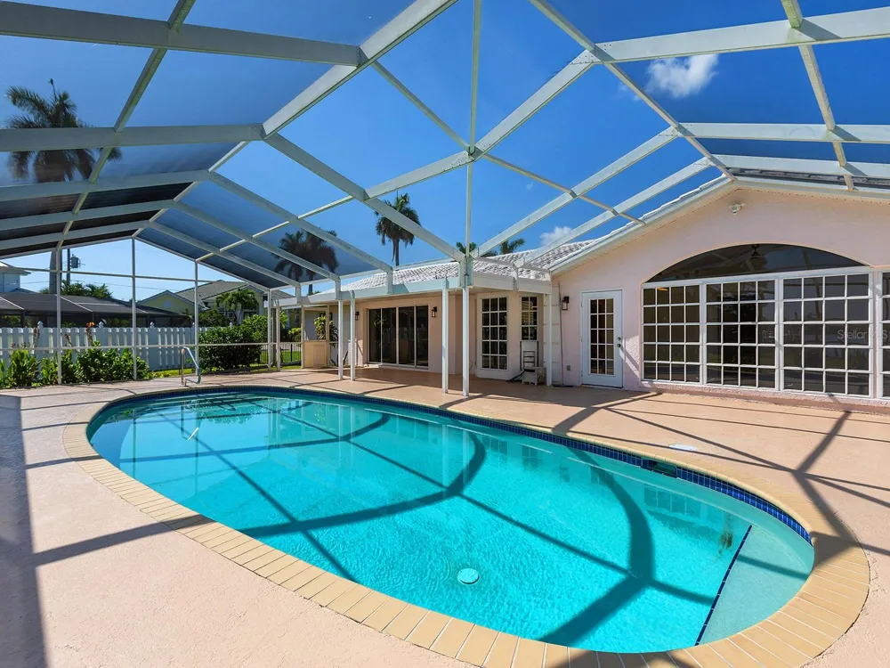 396 BAYSHORE DRIVE Venice, FL 34285