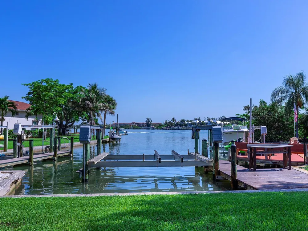 396 BAYSHORE DRIVE Venice, FL 34285