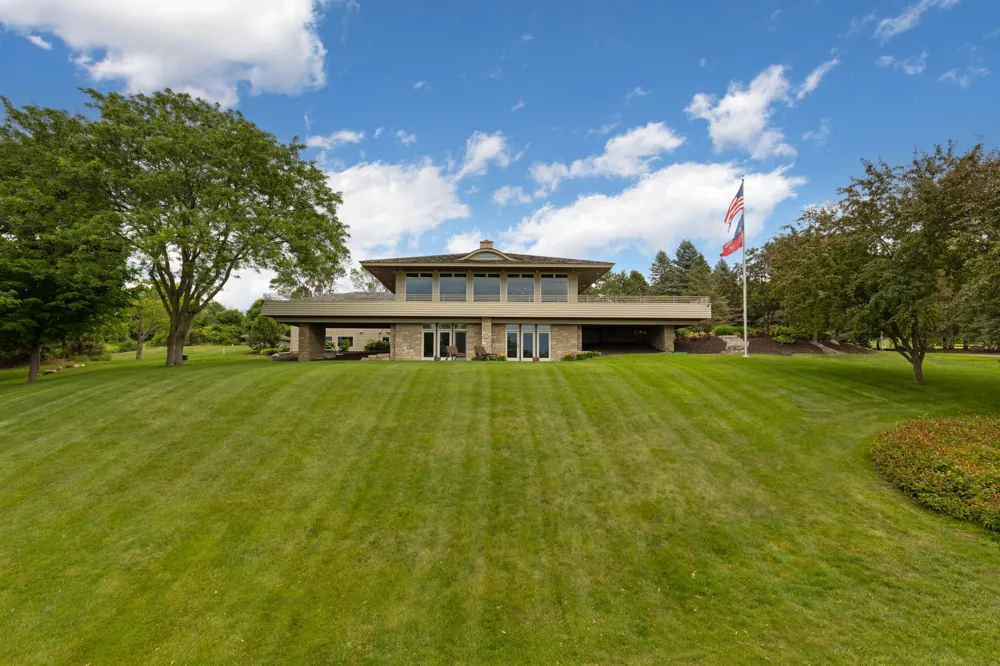 1492 Homestead Trail Medina, MN 55356