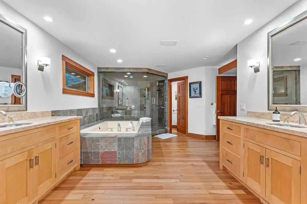 1492 Homestead Trail Medina, MN 55356