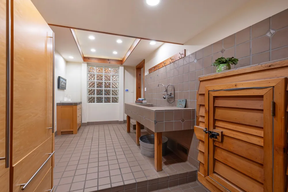 1492 Homestead Trail Medina, MN 55356
