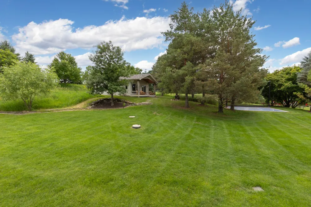 1492 Homestead Trail Medina, MN 55356
