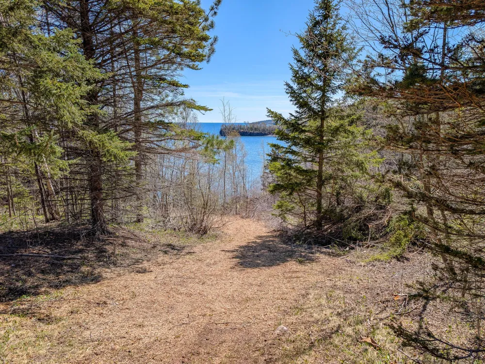 6076 Highway 61 Silver Bay, MN 55614