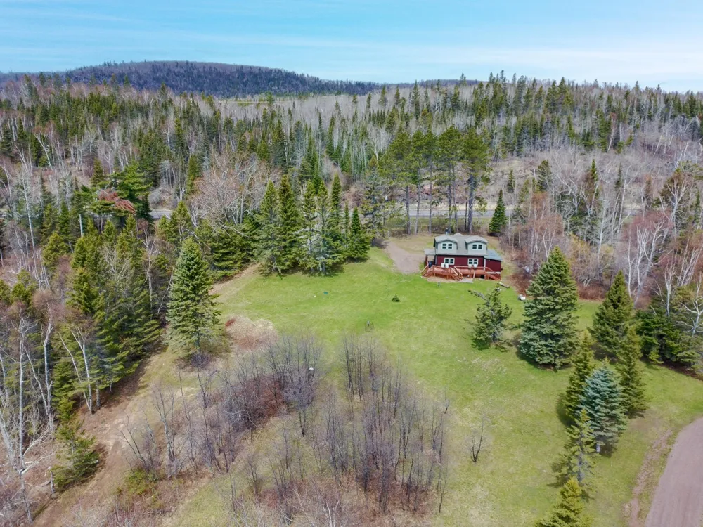 6076 Highway 61 Silver Bay, MN 55614