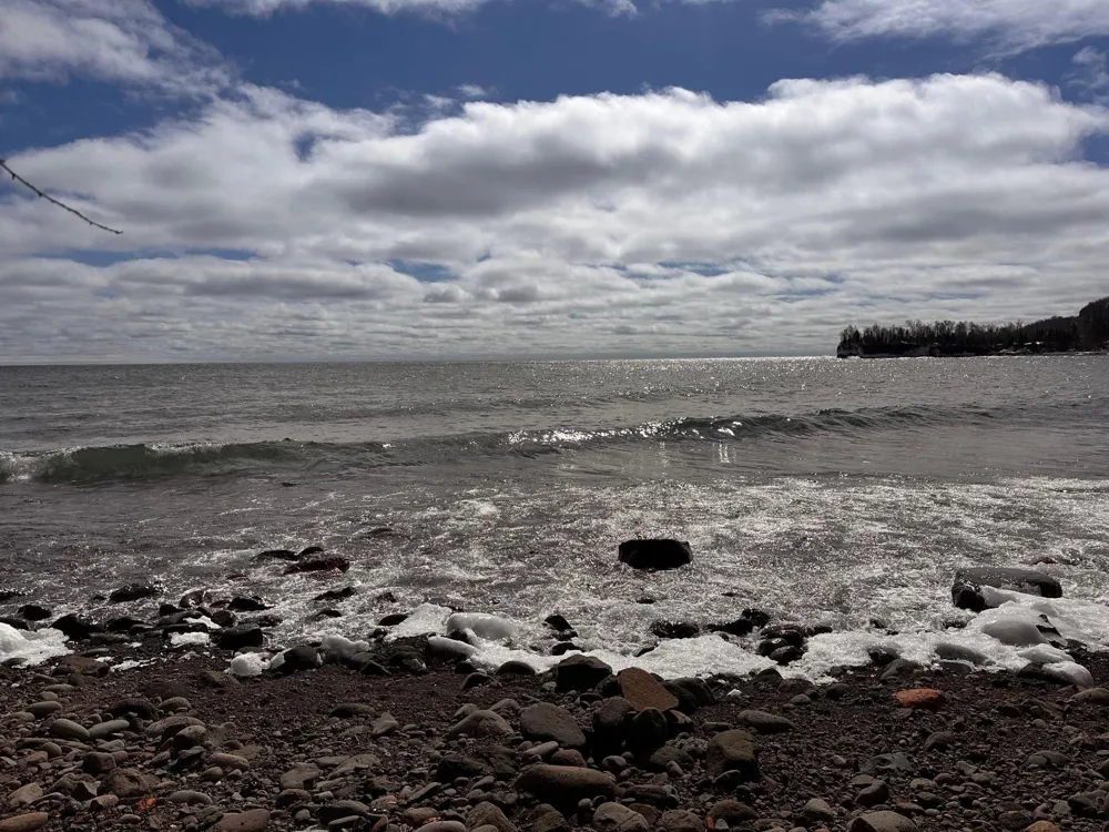 6076 Highway 61 Silver Bay, MN 55614