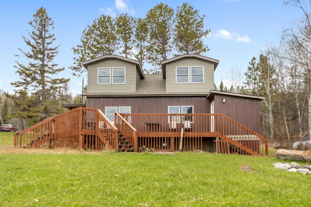 6076 Highway 61 Silver Bay, MN 55614