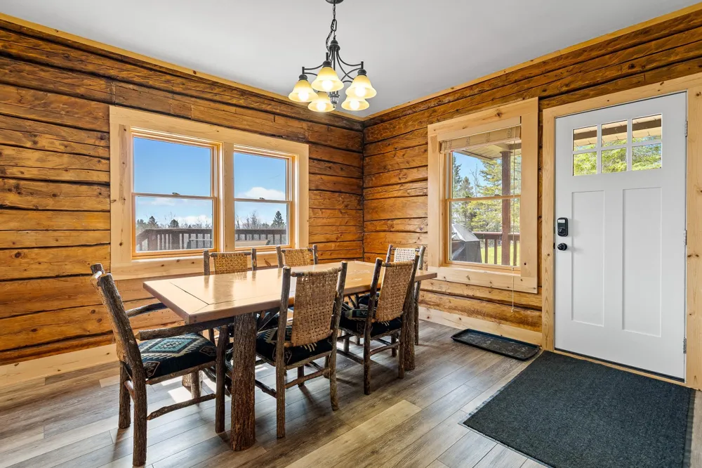 6076 Highway 61 Silver Bay, MN 55614