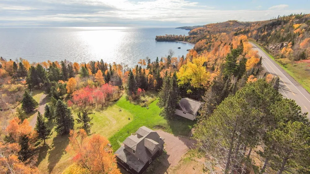 6076 Highway 61 Silver Bay, MN 55614