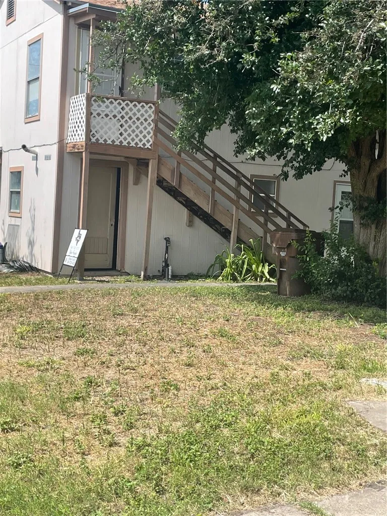 502 E Lott Avenue #U/L Kingsville, TX 78363