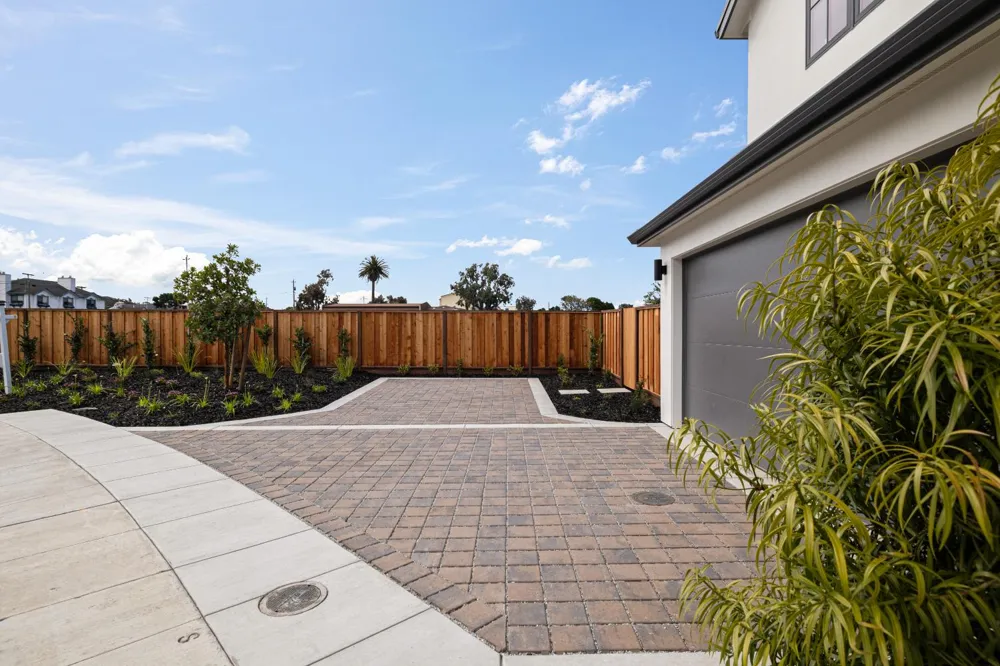 568 Creekside Court Half Moon Bay, CA 94019