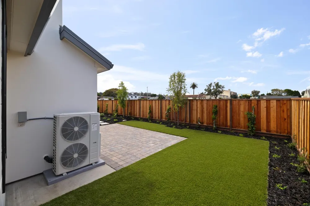 568 Creekside Court Half Moon Bay, CA 94019
