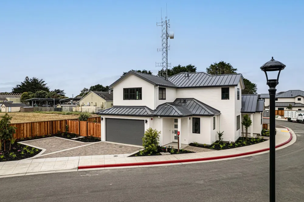 568 Creekside Court Half Moon Bay, CA 94019