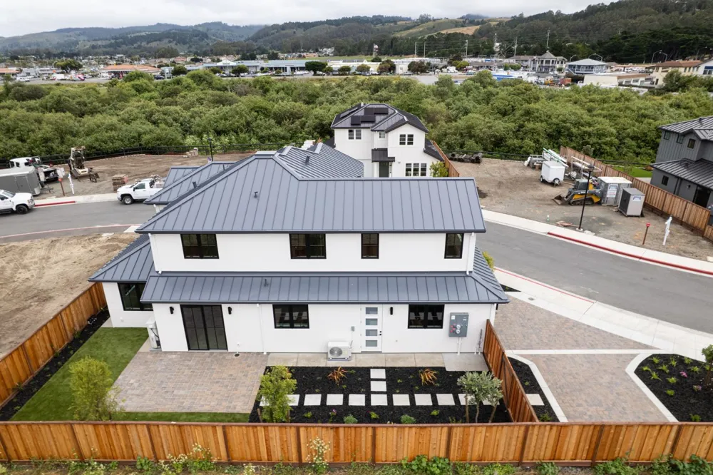 568 Creekside Court Half Moon Bay, CA 94019