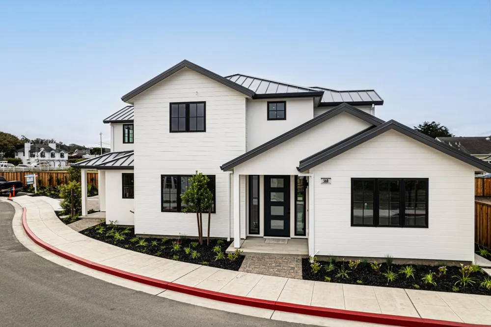 568 Creekside Court Half Moon Bay, CA 94019