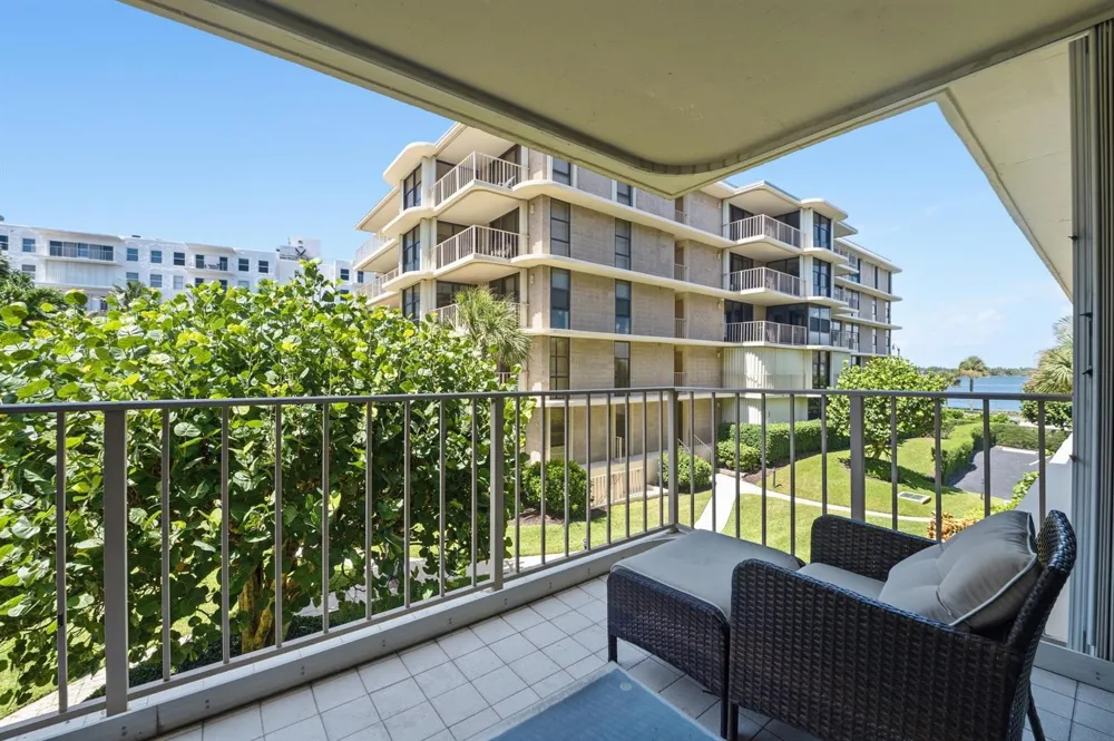 3200 S Ocean Boulevard #D203 Palm Beach, FL 33480
