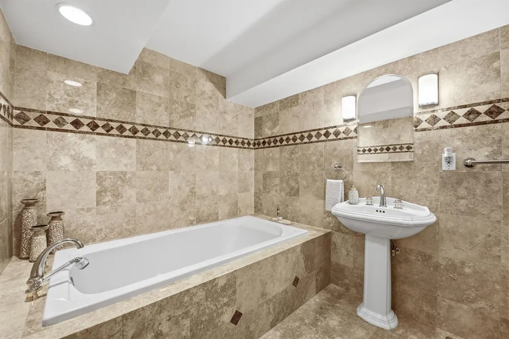 3200 S Ocean Boulevard #D203 Palm Beach, FL 33480