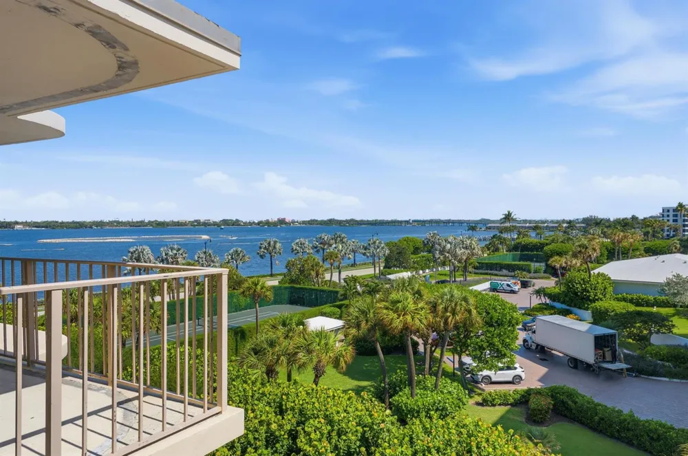 3200 S Ocean Boulevard #D203 Palm Beach, FL 33480