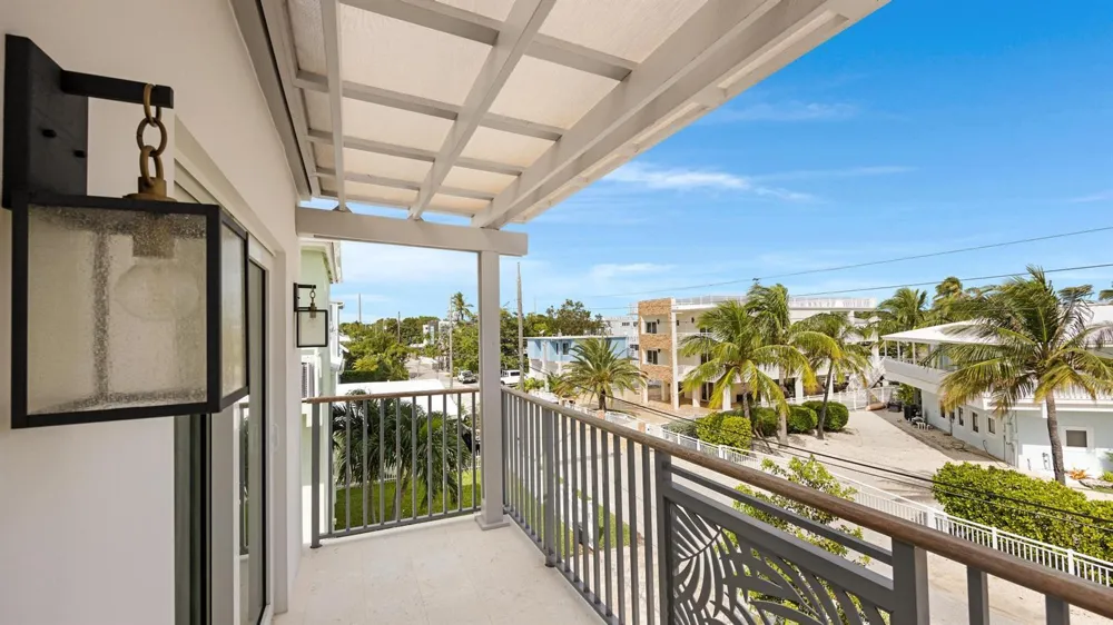 704 Grouper Lane Key Largo, FL 33037
