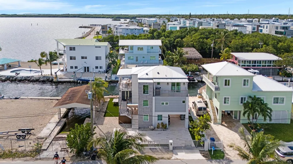704 Grouper Lane Key Largo, FL 33037