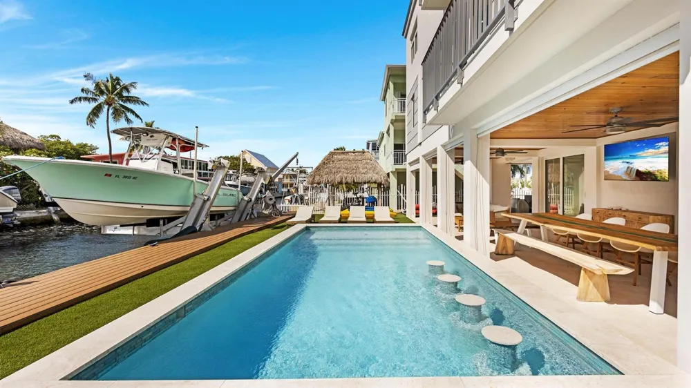 704 Grouper Lane Key Largo, FL 33037