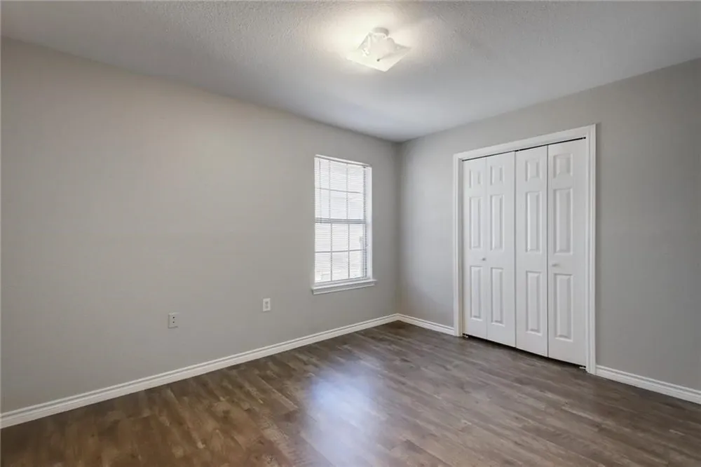 200 Hall Drive #B Elgin, TX 78621