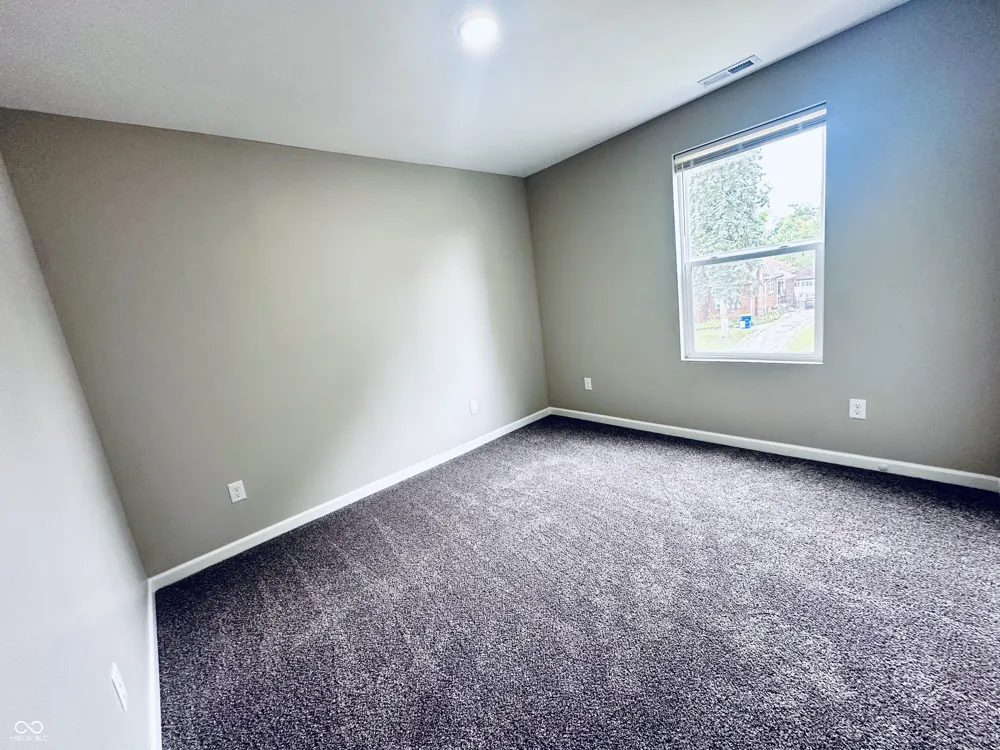 1708 S Mulberry Muncie, IN 47302