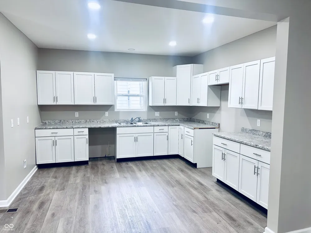 1708 S Mulberry Muncie, IN 47302