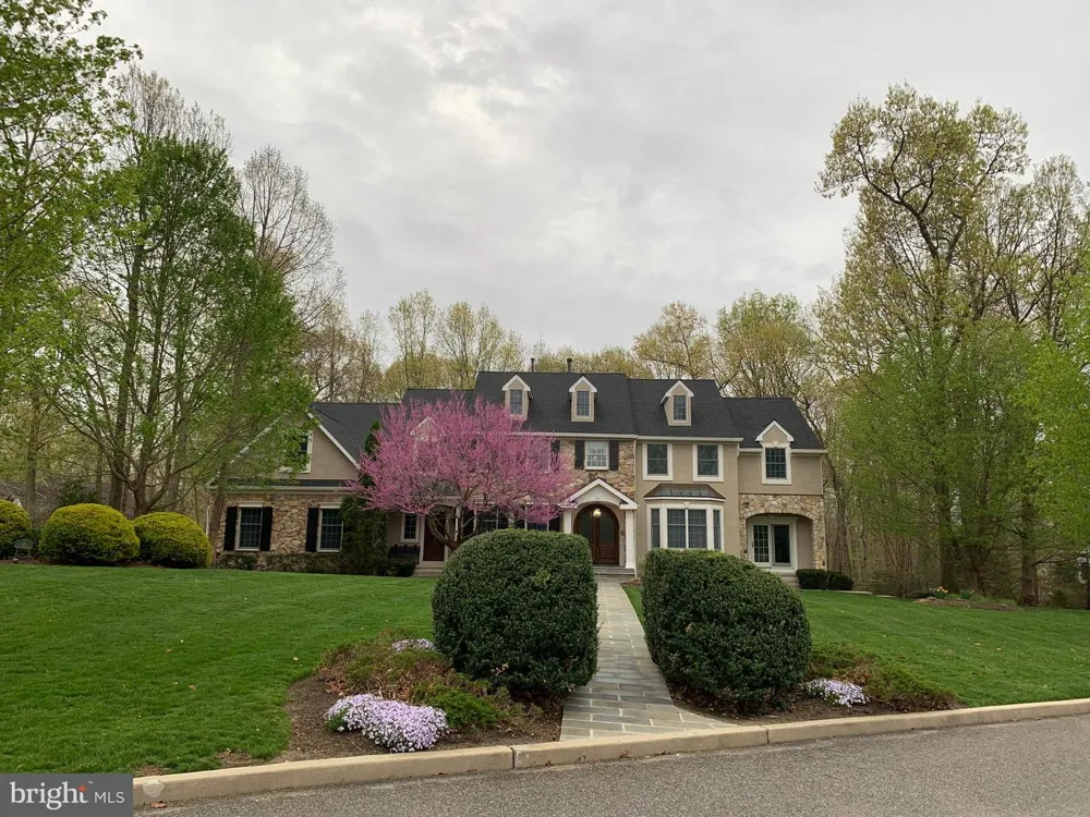 24 WINDING WAY Mullica Hill, NJ 08062
