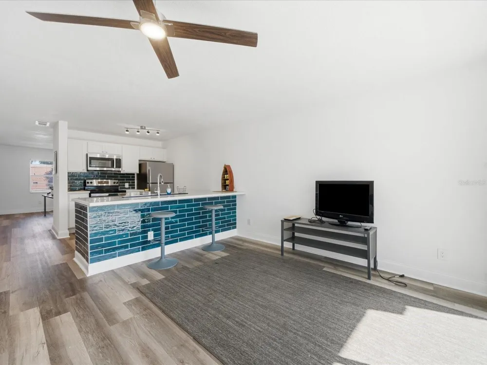 9009 TUDOR DRIVE #G206 Tampa, FL 33615