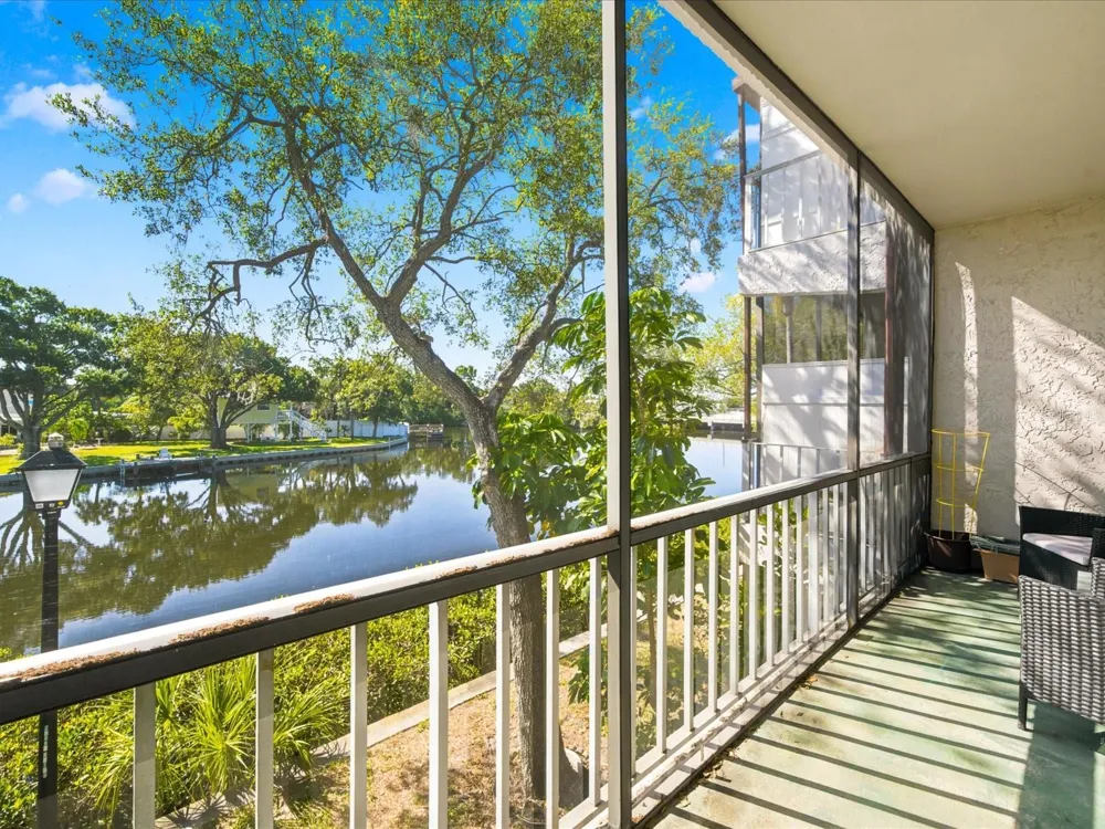 9009 TUDOR DRIVE #G206 Tampa, FL 33615