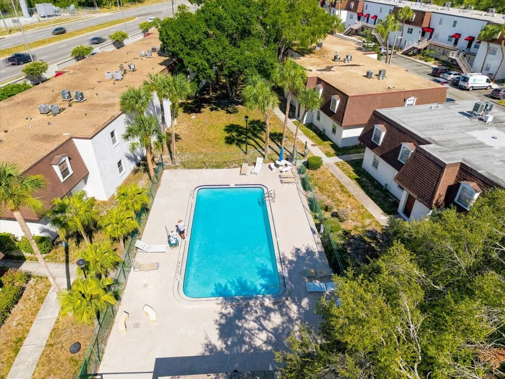 9009 TUDOR DRIVE #G206 Tampa, FL 33615