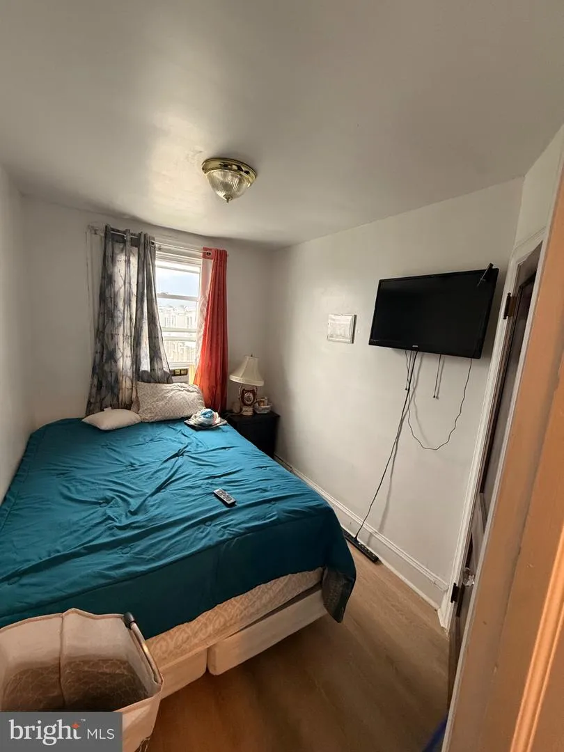 436 ROBBINS STREET Philadelphia, PA 19111