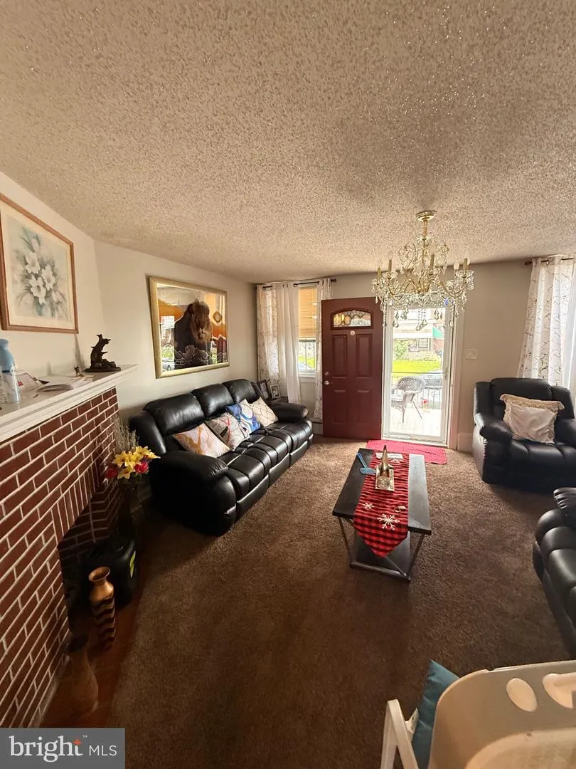 436 ROBBINS STREET Philadelphia, PA 19111