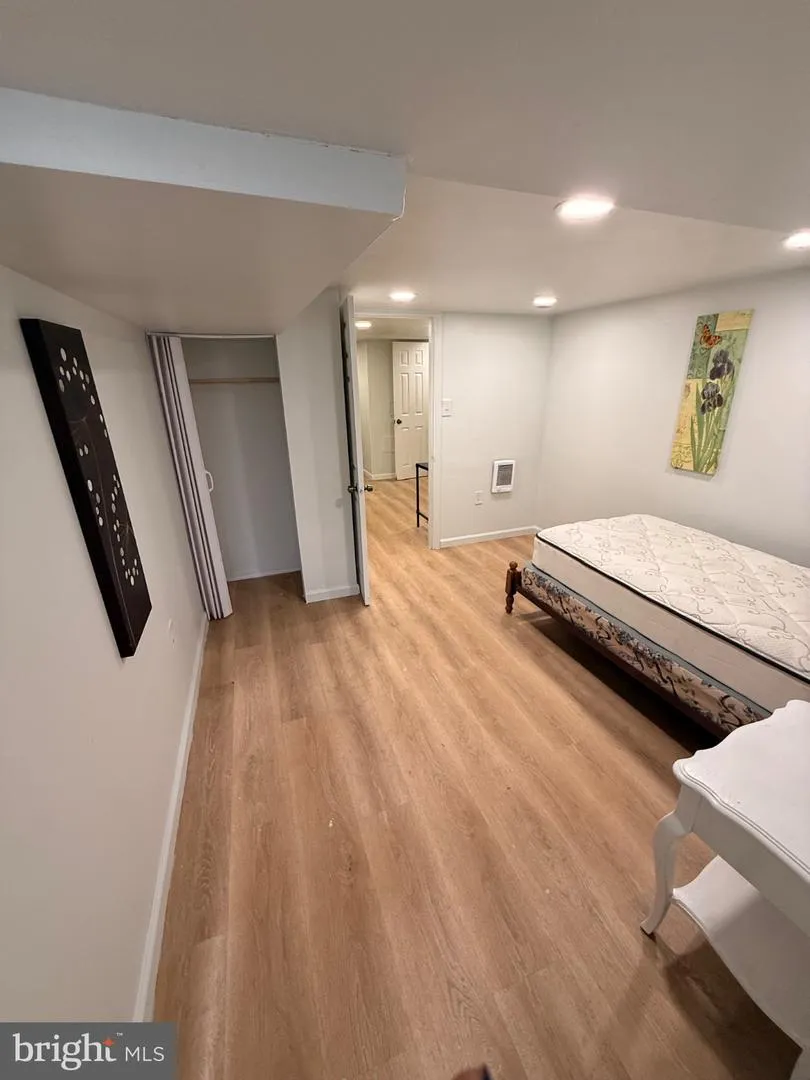 436 ROBBINS STREET Philadelphia, PA 19111