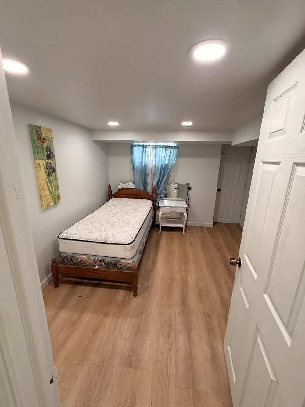 436 ROBBINS STREET Philadelphia, PA 19111