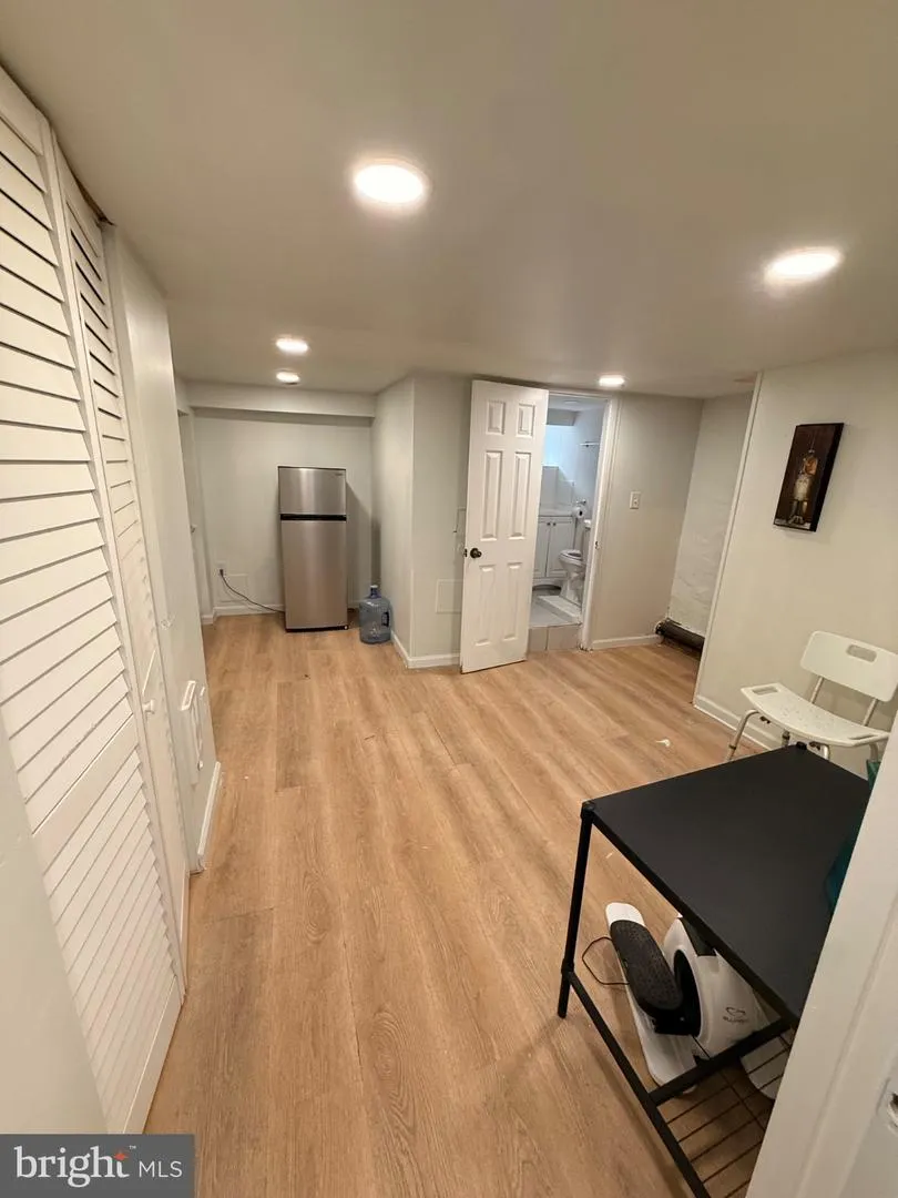 436 ROBBINS STREET Philadelphia, PA 19111