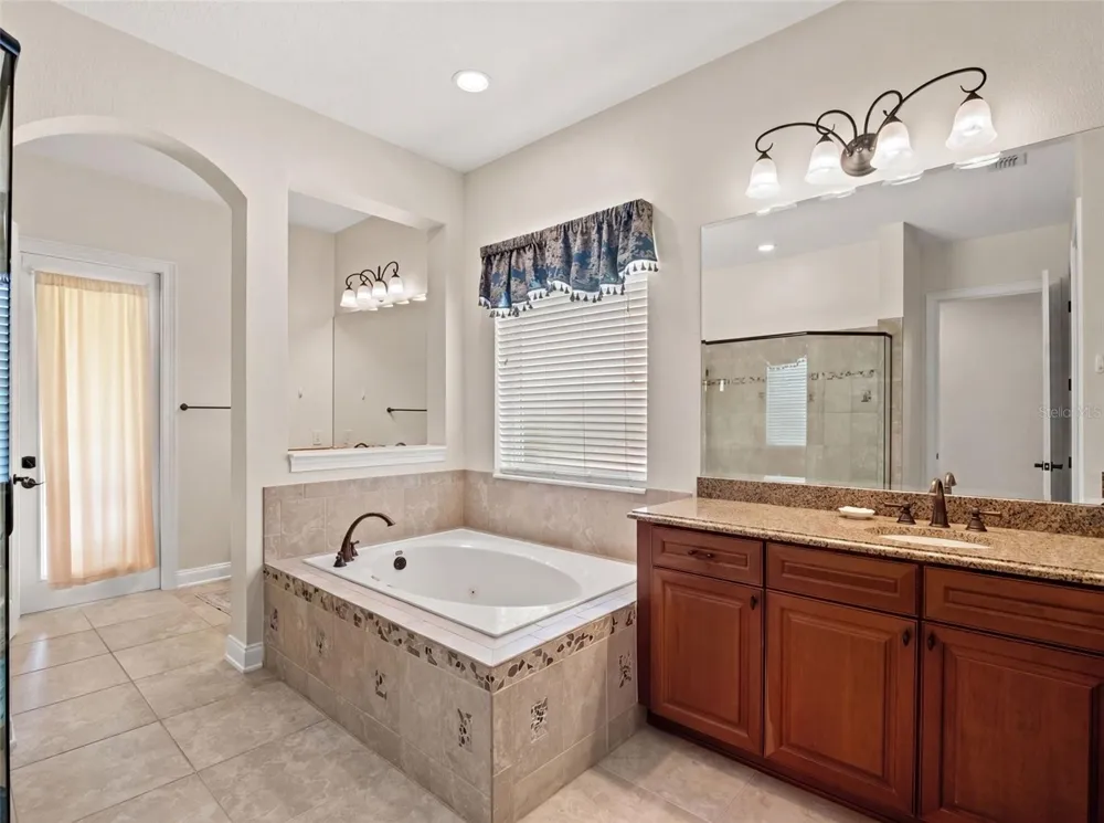25622 HAWKS RUN LANE Sorrento, FL 32776